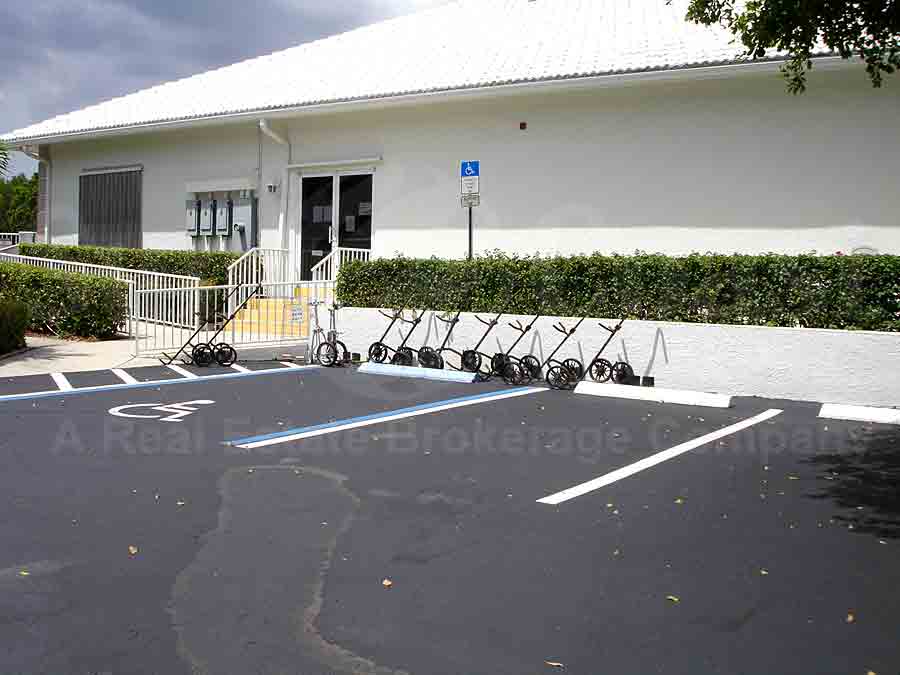 SILVER LAKES RV RESORT Uncovered Parking